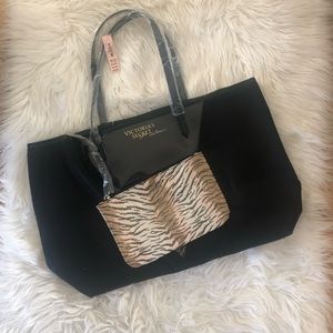 NWT Victoria’s Secret Tote w/ Makeup Bag